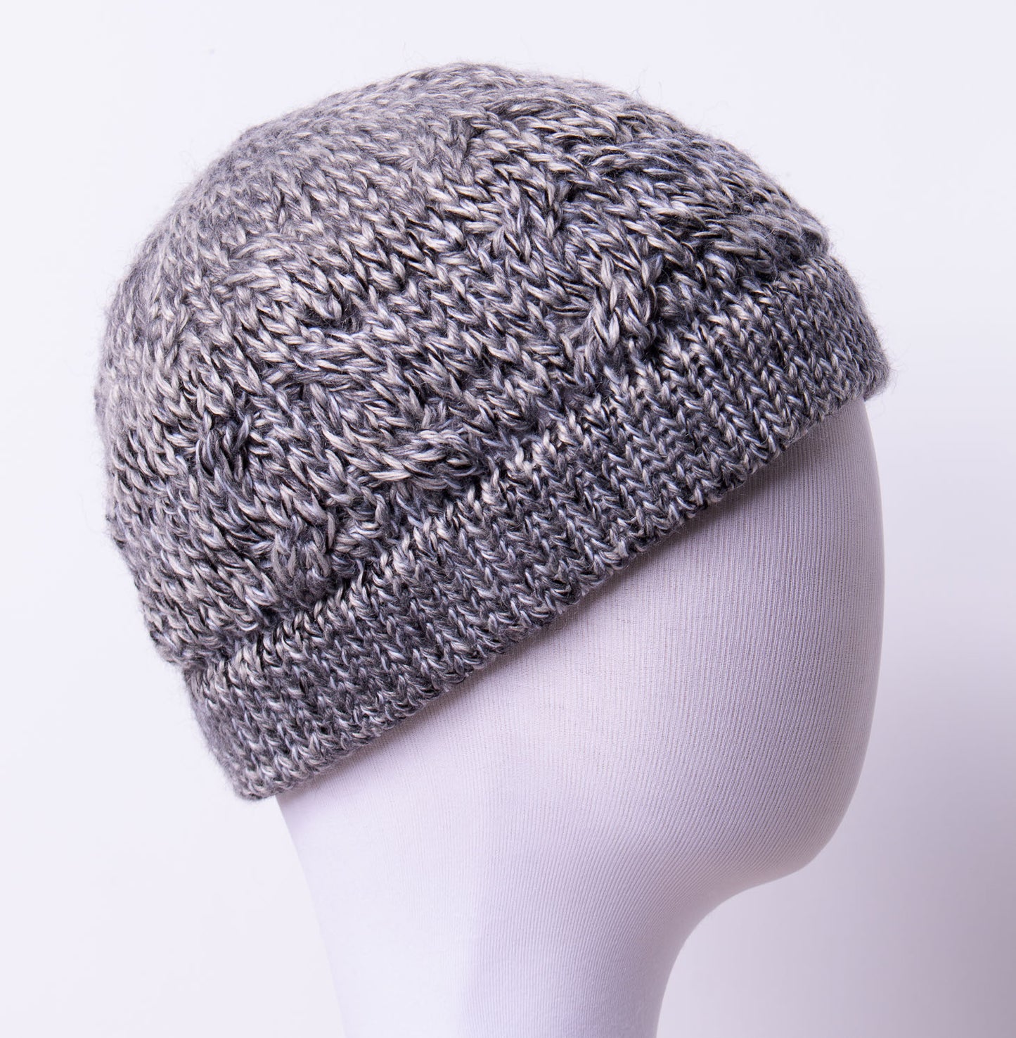 Pebbled Black/Gray Scorpius Hat